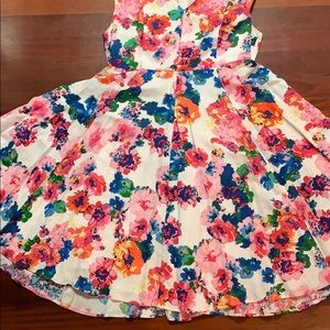 Beautiful  Floral Print Linen Blend Dress